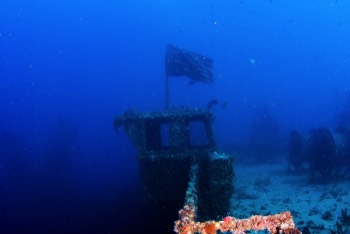  USS Spiegel Grove Crane house 