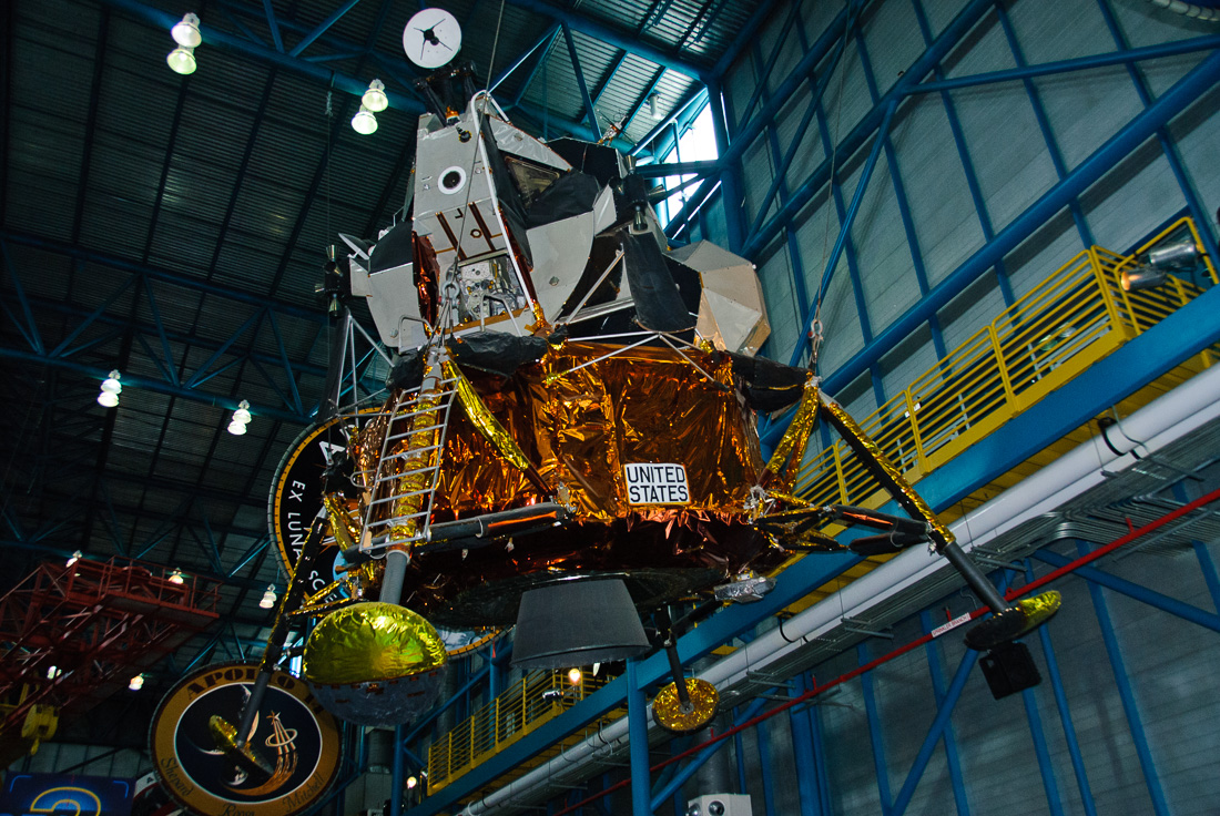  Kennedy Space Center 