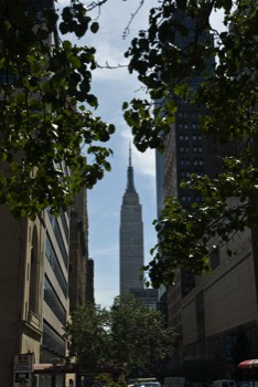  Empire State Building 