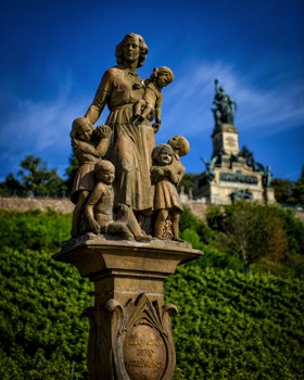  Rudesheim Gedenkmal 