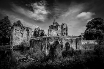  Ruins of Brederode Castle, Santpoort 